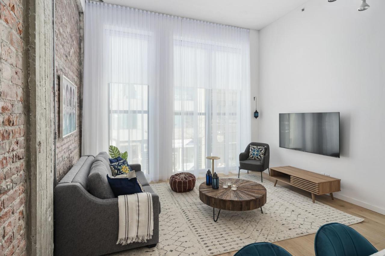 Bakan - Sainte Catherine Montreal Bagian luar foto