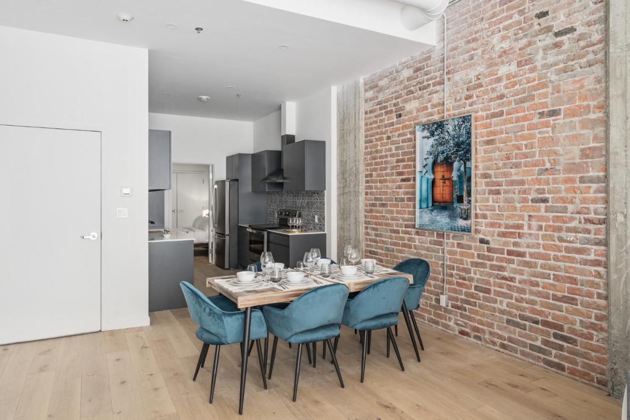 Bakan - Sainte Catherine Montreal Bagian luar foto