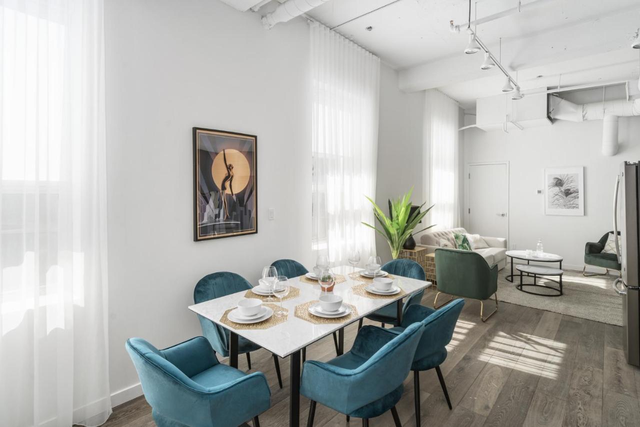 Bakan - Sainte Catherine Montreal Bagian luar foto