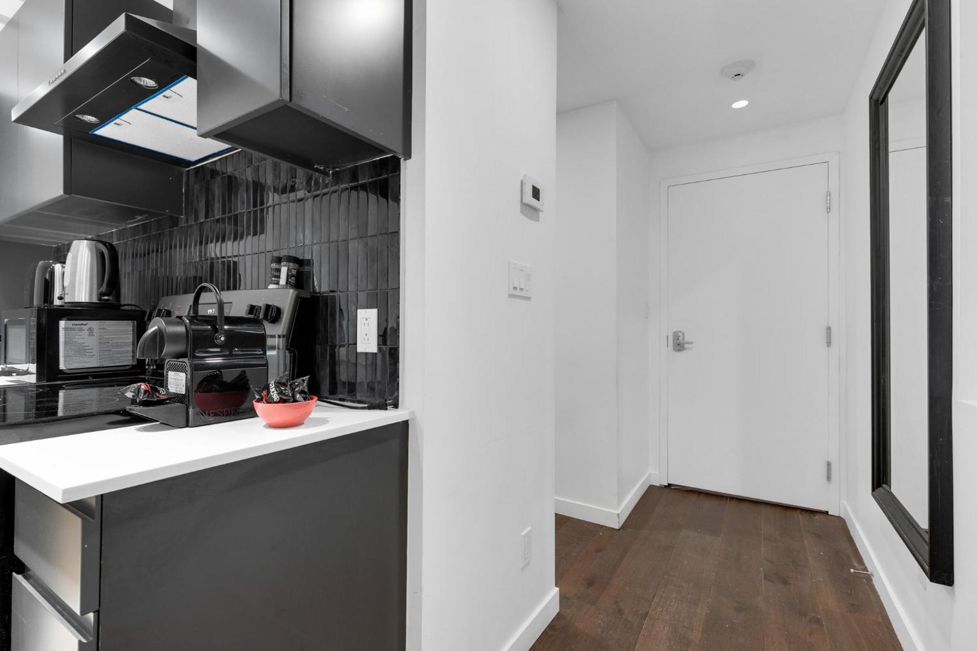 Bakan - Sainte Catherine Apartment Montreal Ruang foto